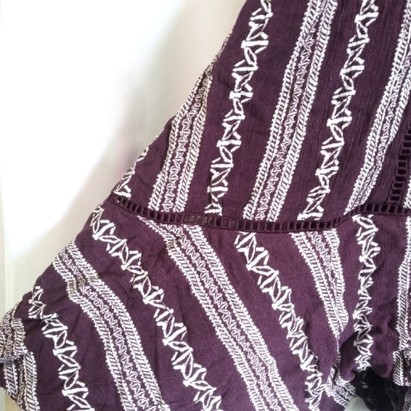 Patterned long sleeved dress - Picture 5 of 6